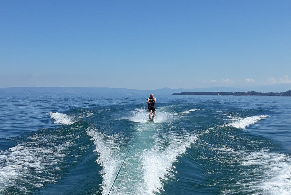 Que faire aux alentours des Gets - Ski nautique sur le Lac Léman