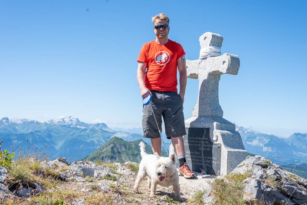 Hiking up Pointe de Ressachaux - Les Gets