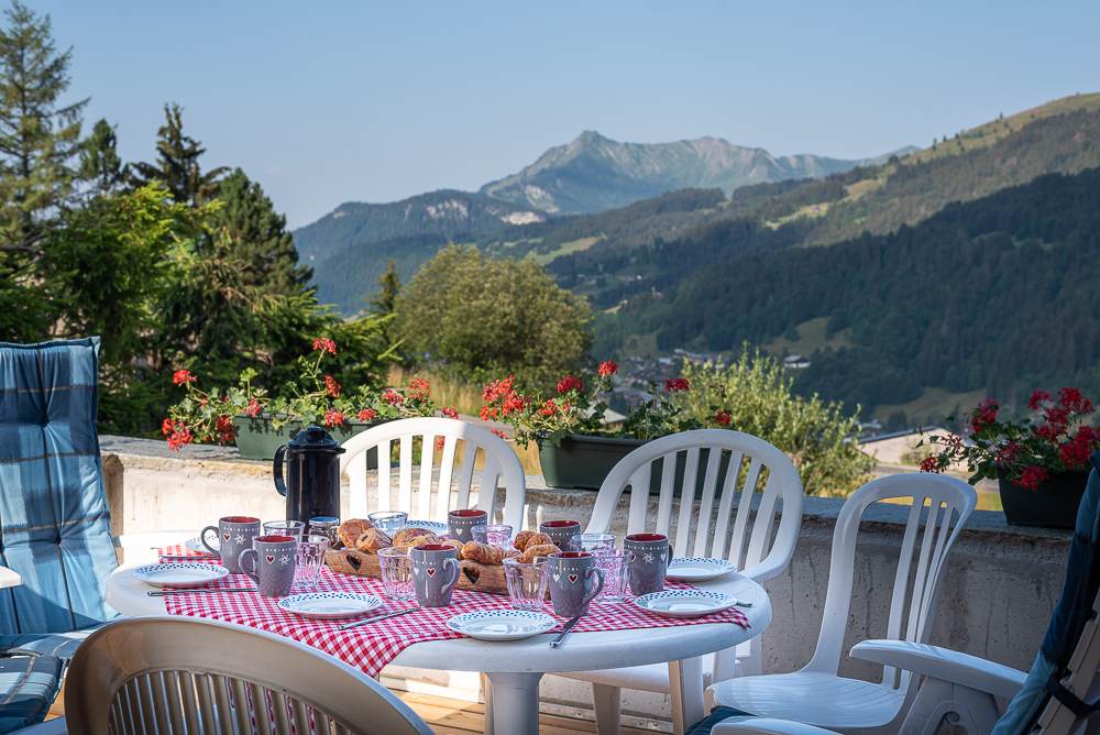 Les Gets - Relaxing Summer Holidays - Alpine mountain village