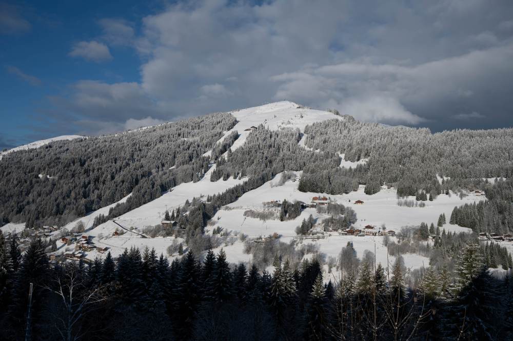 Les Gets - Premières neiges et magnifiques paysages ensoleillés ce matin aux Chavannes