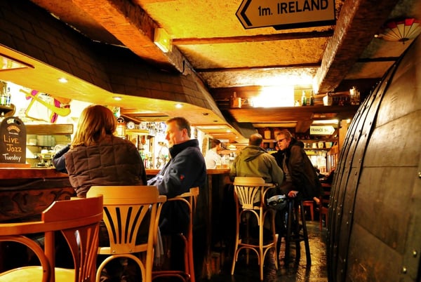 Le pub irlandais - Restaurant et concert au centre des Gets