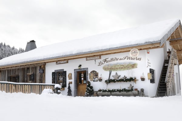 La Fruitière des Perrières - The Cheese farm in Les Gets