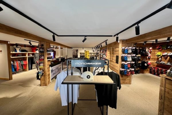 YoloStore Les Gets – Your One-Stop Bike & Lifestyle Shop