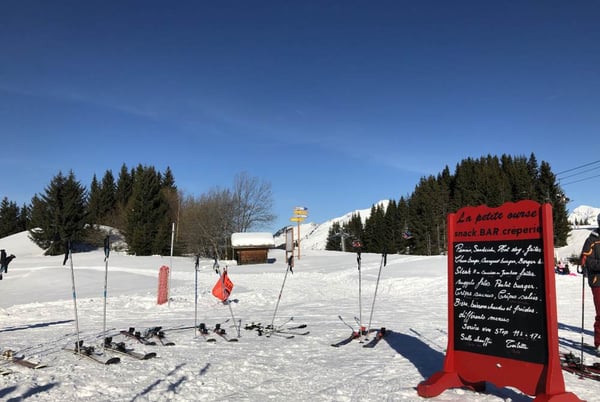 Le restaurant La Petite Ourse - Sur la piste Nabor - Les Gets