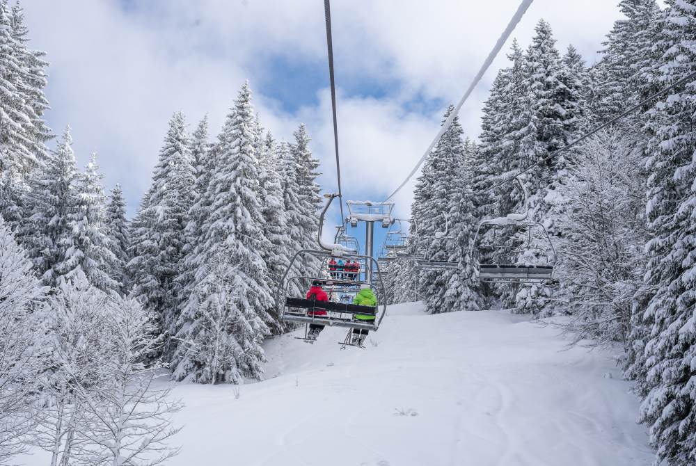 Blue skies, fresh snow, great Piste Conditions - Les Gets