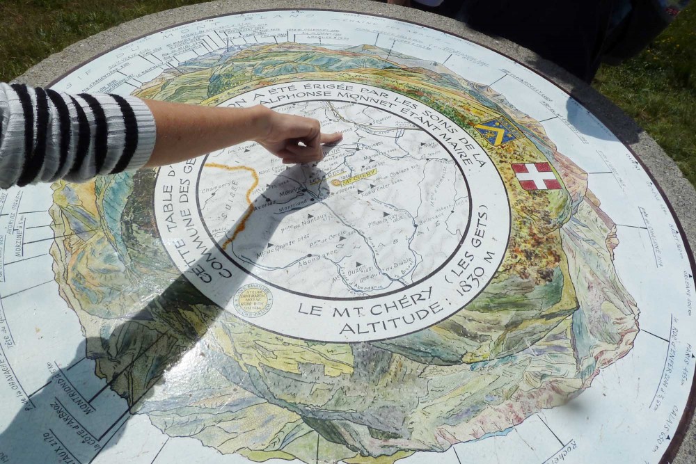 Two of the best easy mountain walks from the centre of Les Gets