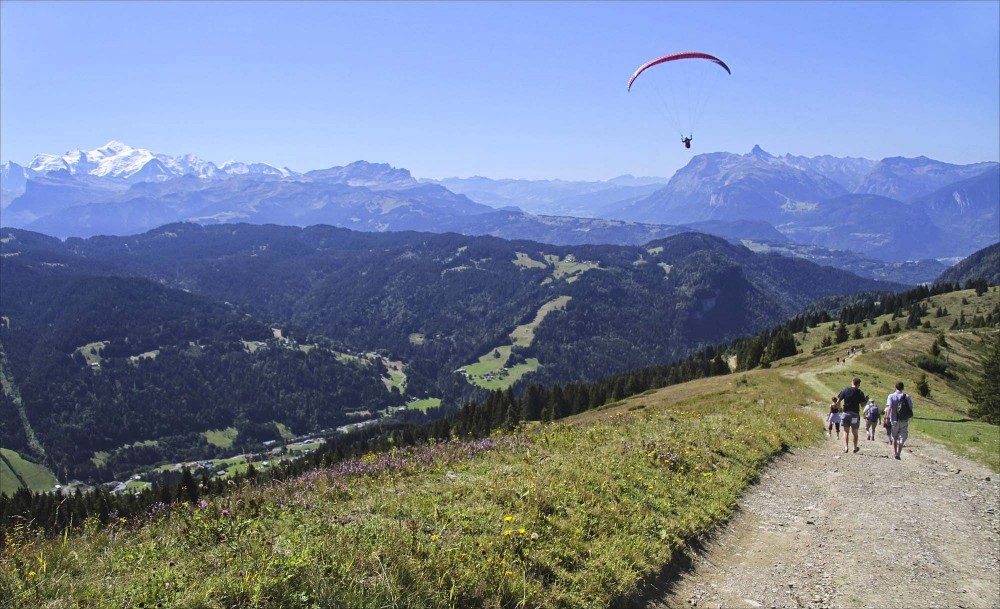 Two of the best easy mountain walks from the centre of Les Gets