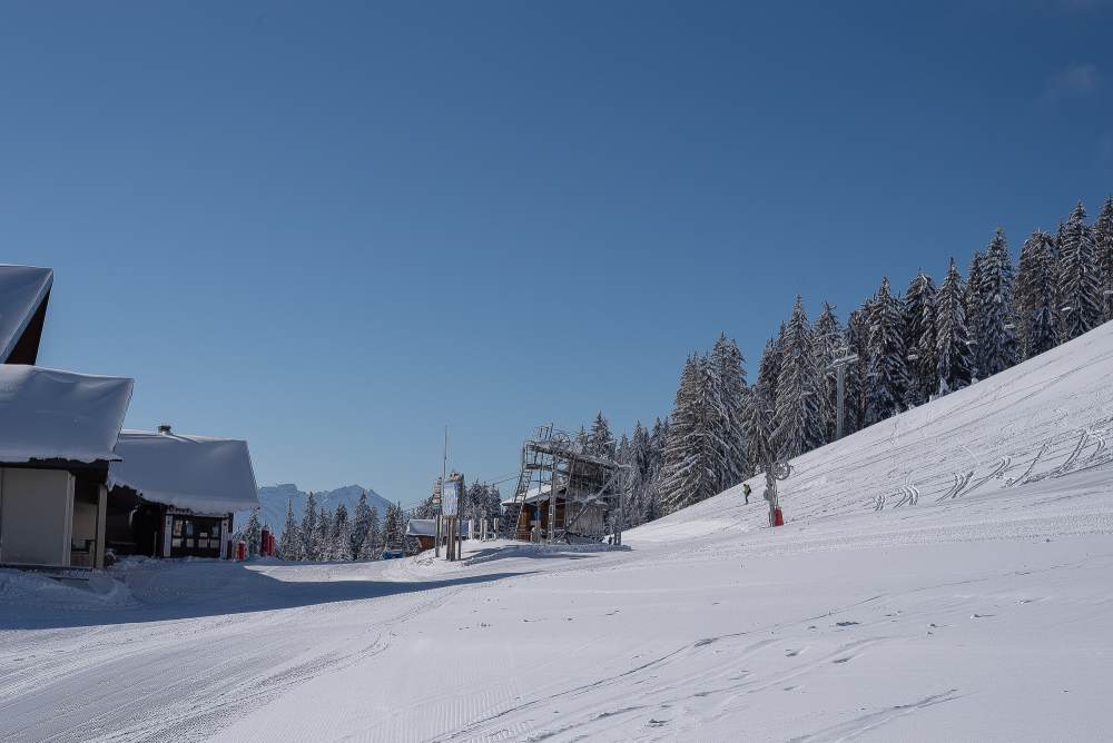 Ski touring, beautiful weather on Mont-Chéry - Les Gets