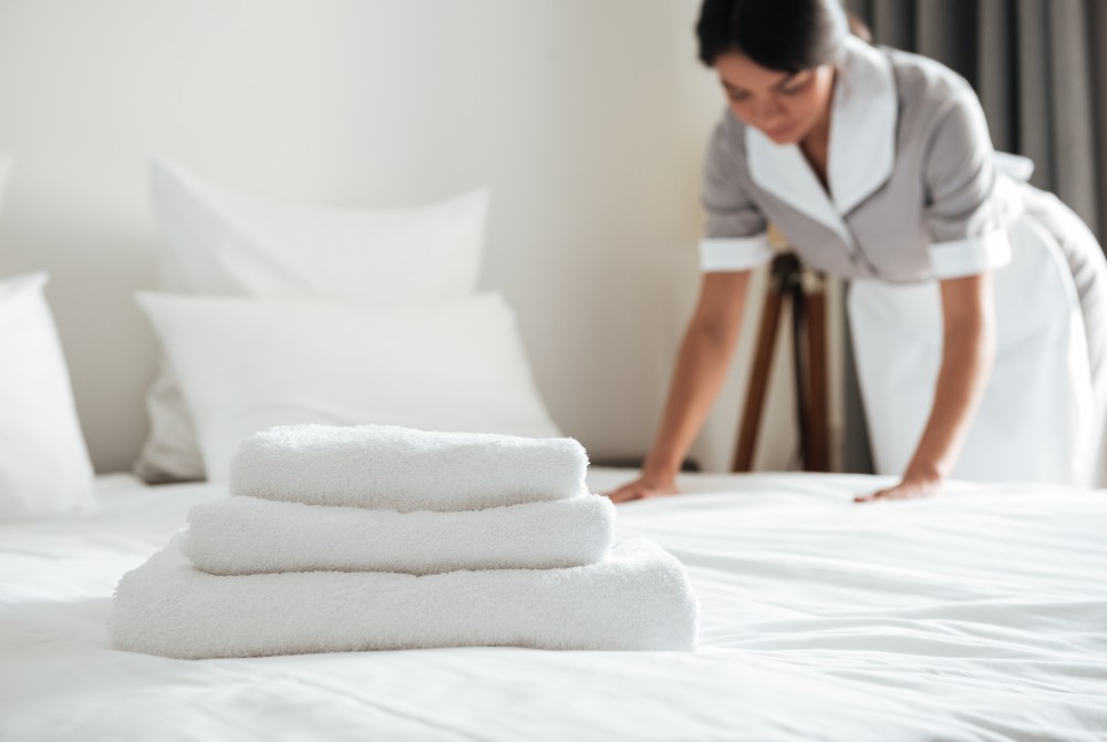 Linge de maison et nettoyage, peignoirs pour jacuzzi, kit de voyage