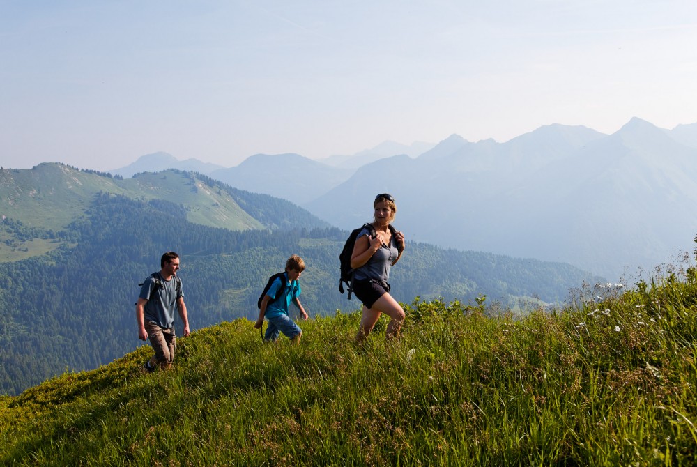 Mountain Walks and hikes around Les Gets - Routes